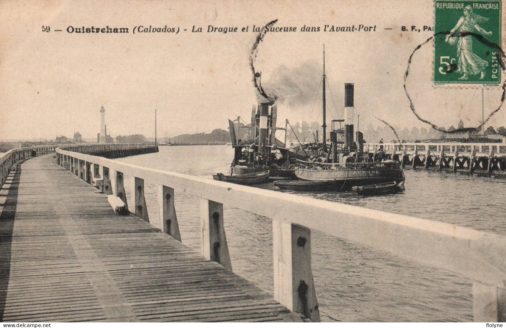 Ouistreham - La Drague Et La Suceuse Dans L'avant Port - Bateau AURORE De Fécamp - Ouistreham