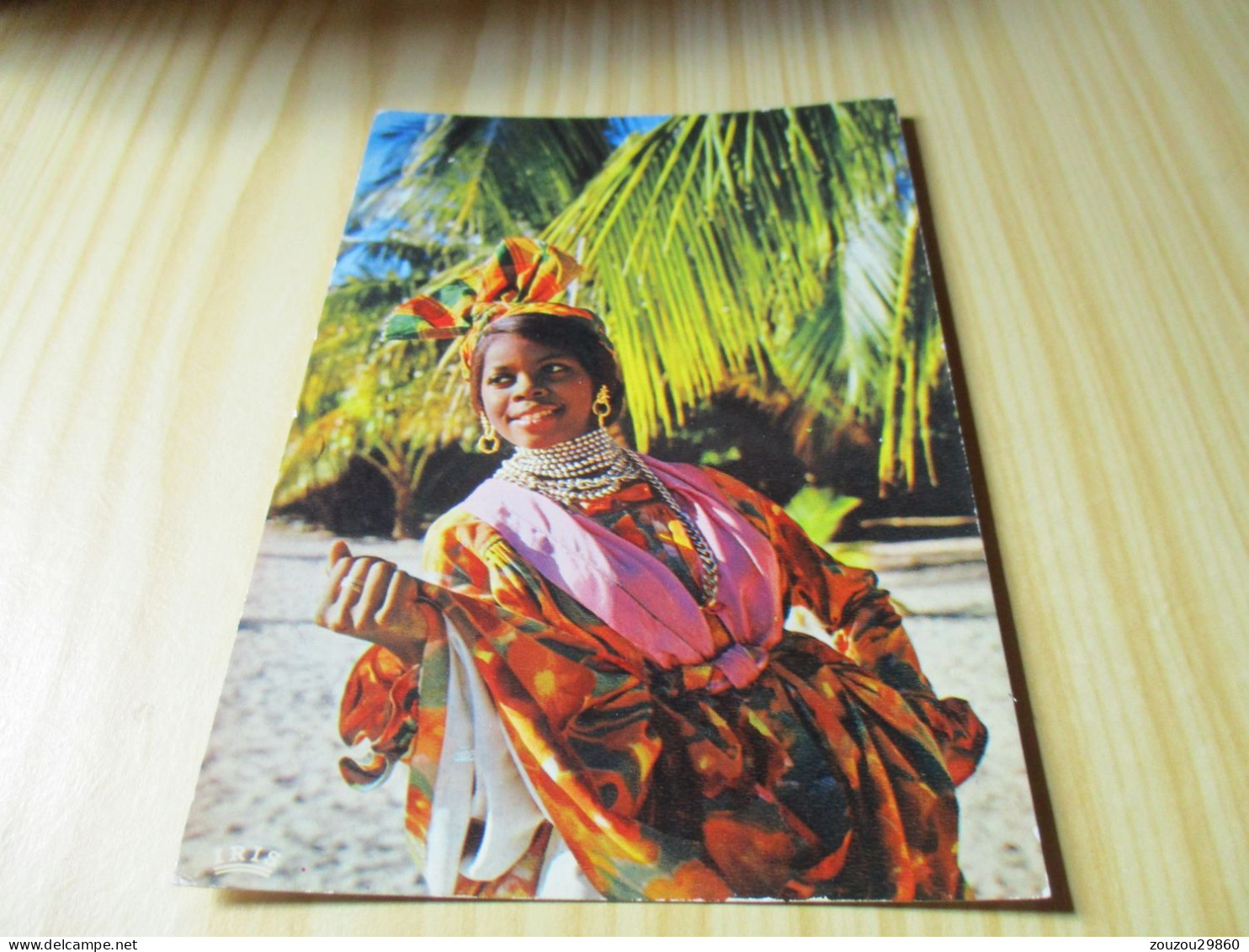 Antilles Radieuses - Folklore Antillais - Danseuse Du Groupe Folklorique " La Briscante ". - Sonstige & Ohne Zuordnung