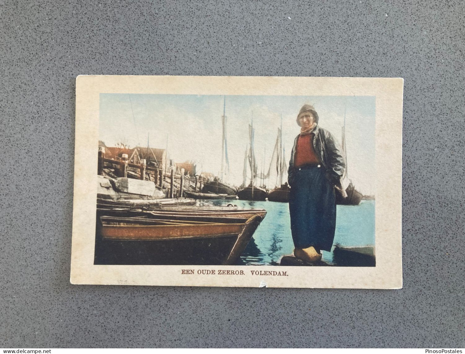 Een Oude Zeerob Volendam Carte Postale Postcard - Volendam