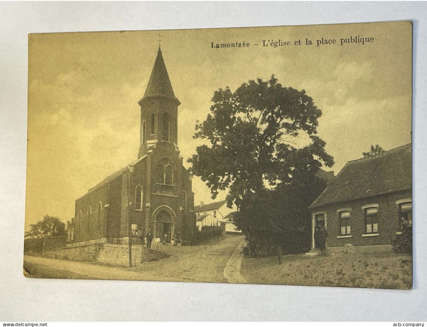 Lamontzée - L église Et La Place Publique . - Autres & Non Classés