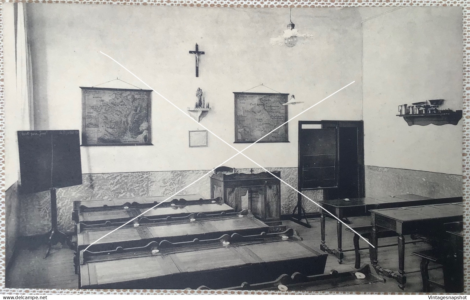 HAUTRAGE Etablissement Des Religieuses Franciscaines Pensionnat Une Classe Primaire CP Vers 1930-1940 - Saint-Ghislain