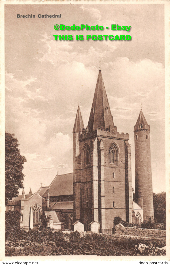 R449814 Brechin Cathedral - Monde