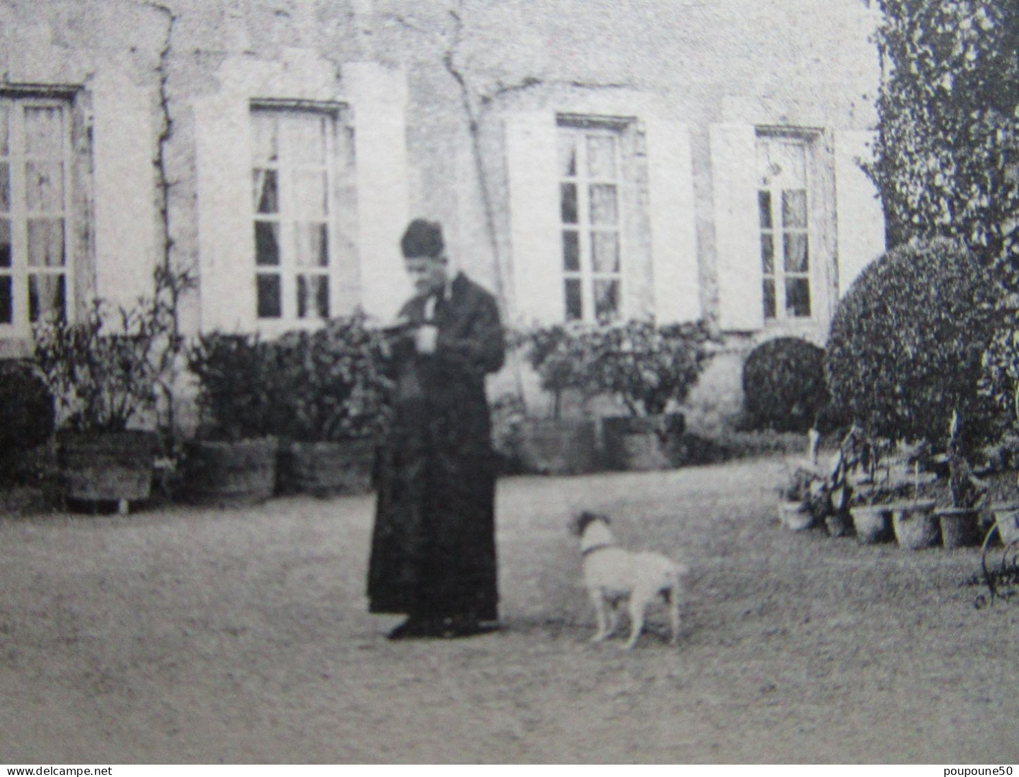 CPA 41 Loir Et Cher SANTHENAY  Prés Herbault - Mr Le Curé Et Son Chien Devant Le Presbytère 1910 - Herbault