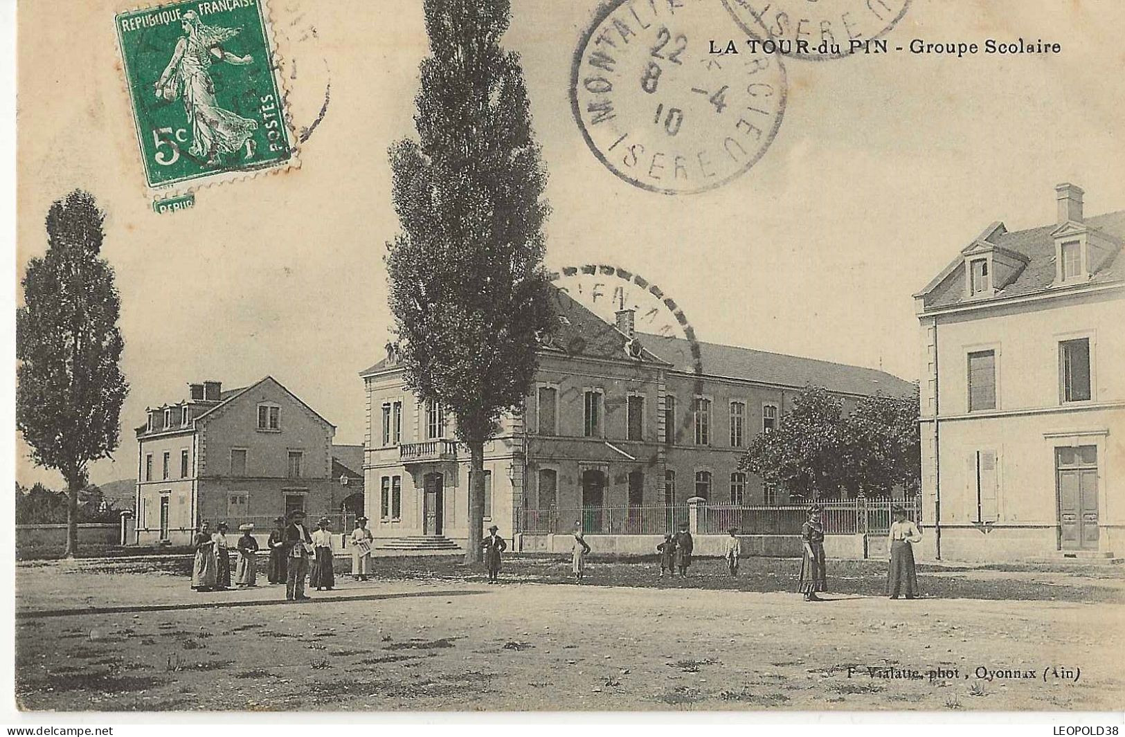 La Tour Du Pin Groupe Scolaire - La Tour-du-Pin