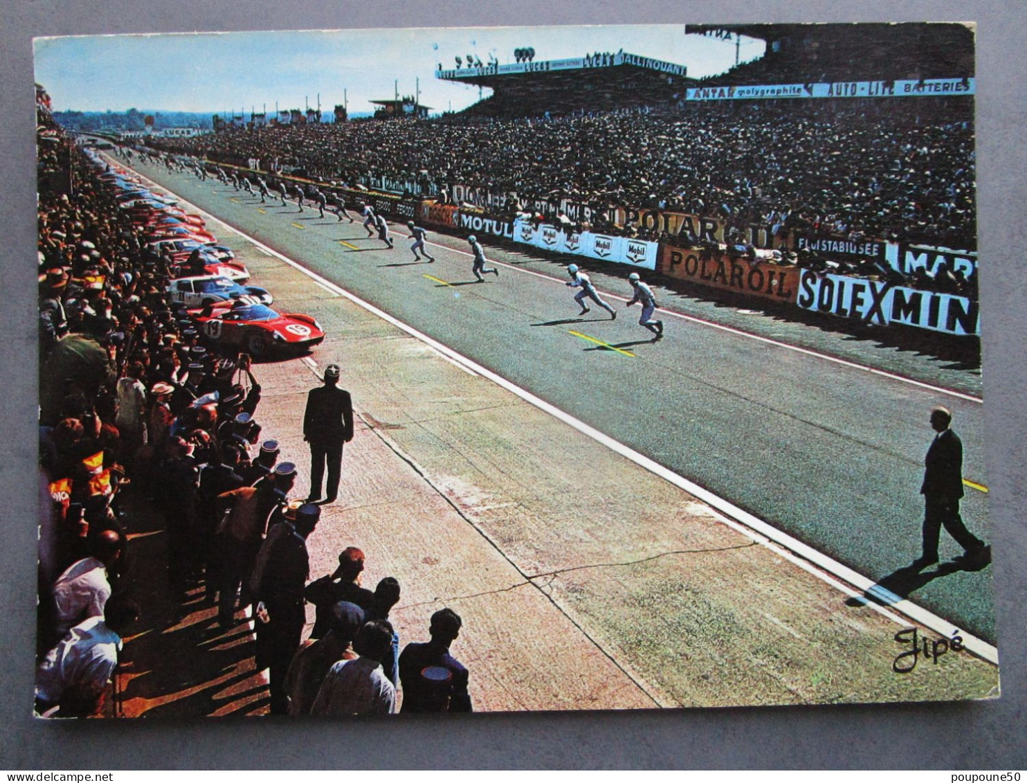 CP 72 Sarthe  LE MANS  - Le Départ De La Course Automobile Circuit Des 24 Heures Du Mans Devant Les Tribunes 1966 - Le Mans