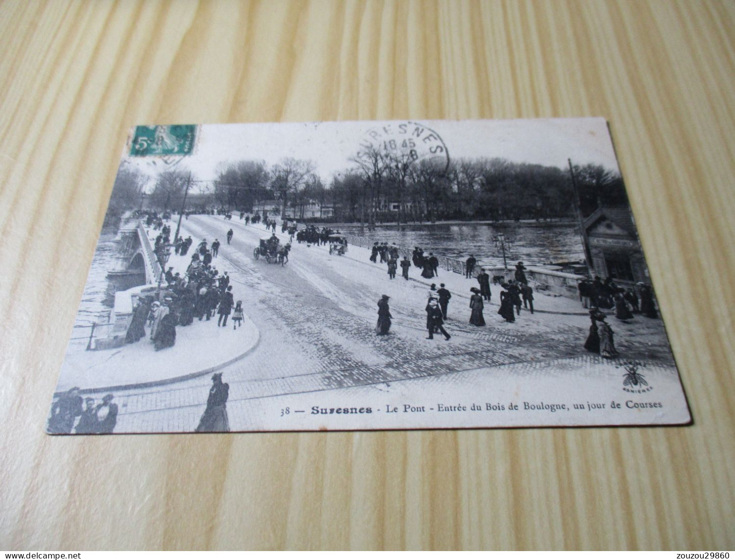 CPA Suresnes (92).Le Pont - Entrée Du Bois De Boulogne, Un Jour De Courses - Carte Animée. - Suresnes