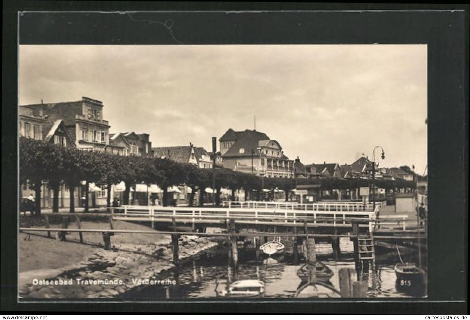 AK Ostseebad Travemünde, Vorderreihe An Der Promenade  - Luebeck-Travemuende