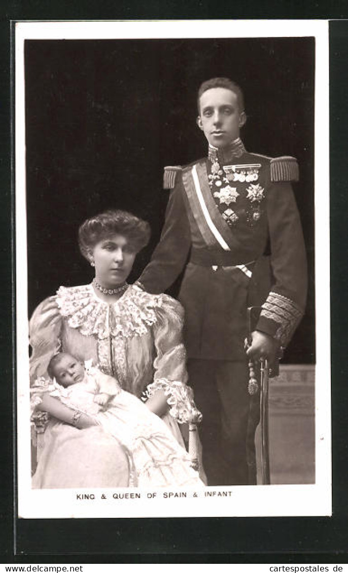Postal King & Queen Of Spain & Infant  - Königshäuser