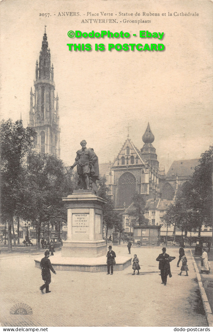 R450835 Anvers. Place Verte. Statue De Rubens Et La Cathedrale. Henri Georges - Wereld