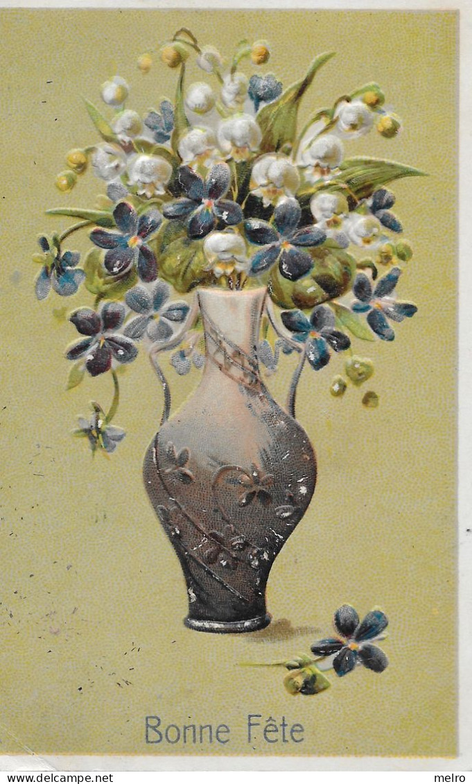 Carte Postale En Gaufrée . Bonne Fête - Joli Vase Avec Bouquet De Fleurs .(Circulée En 1907) - Birthday