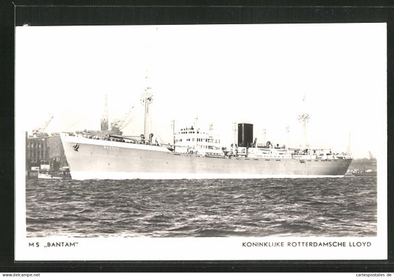AK M.S. Bantam Im Hafen  - Cargos
