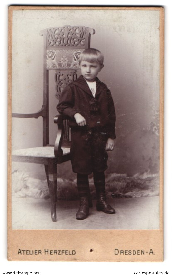 Fotografie Herzfeld, Dresden-A., Blonder Junge In Matrosenanzug  - Personnes Anonymes