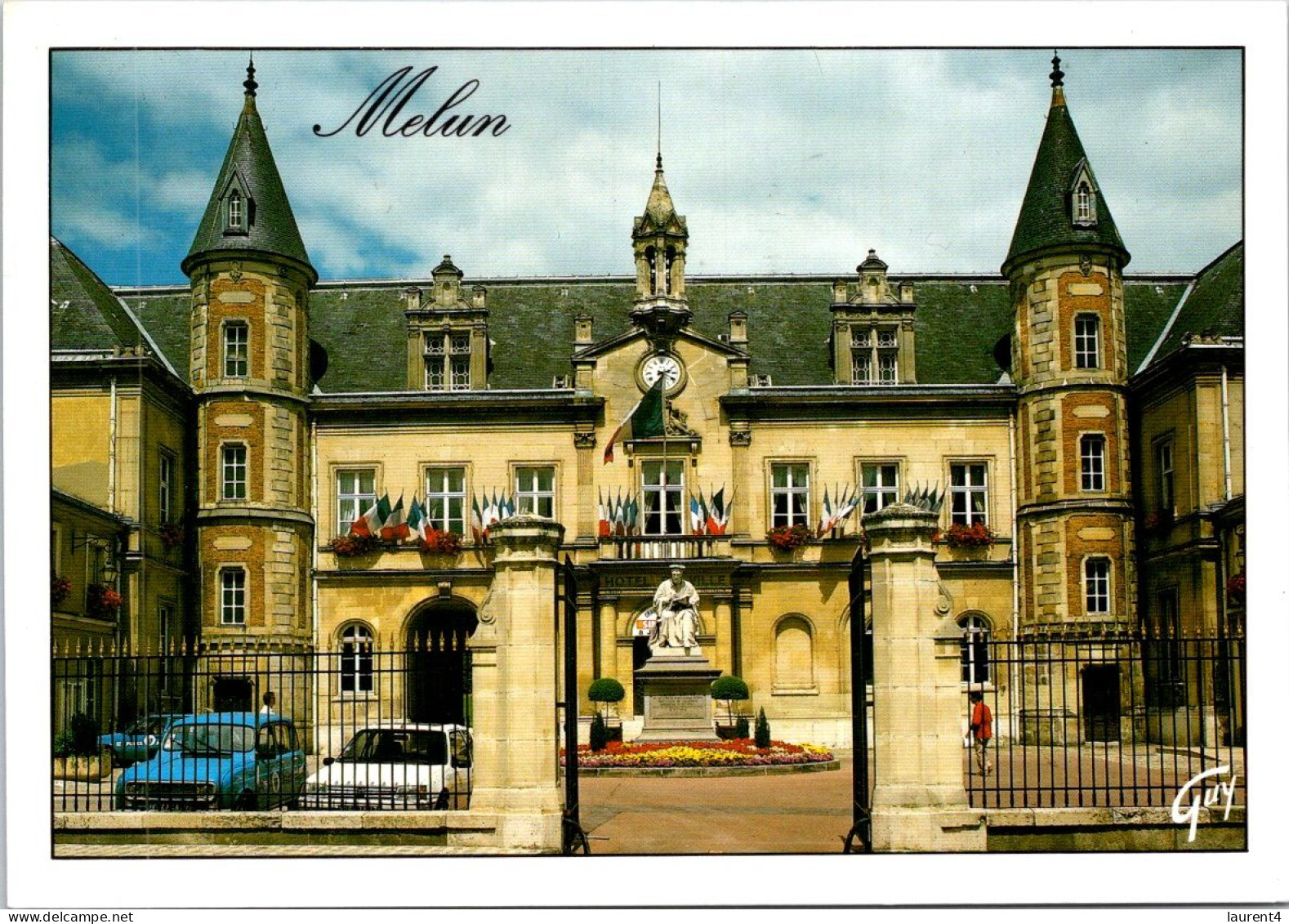 16-5-2024 (5 Z 18) France (posted 1995) Melun Hotel De Ville  (with Audubon Bird Stamp) - Melun