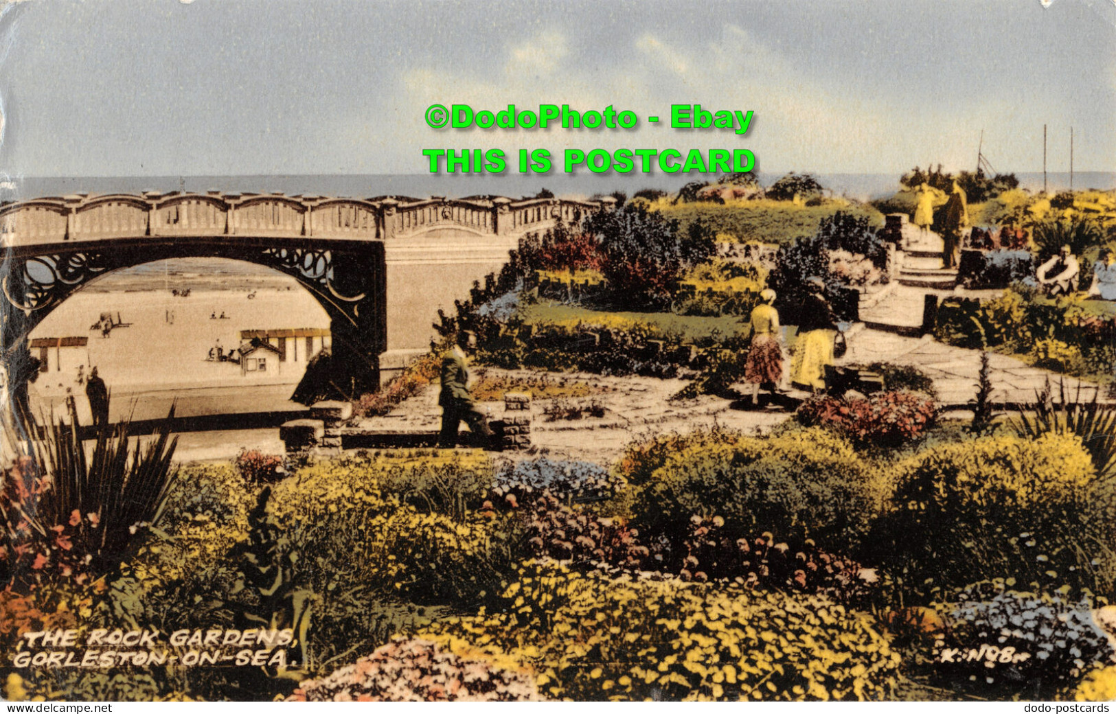 R451227 Gorleston On Sea. The Rock Gardens. Valentine. Collo Colour. 1957 - World