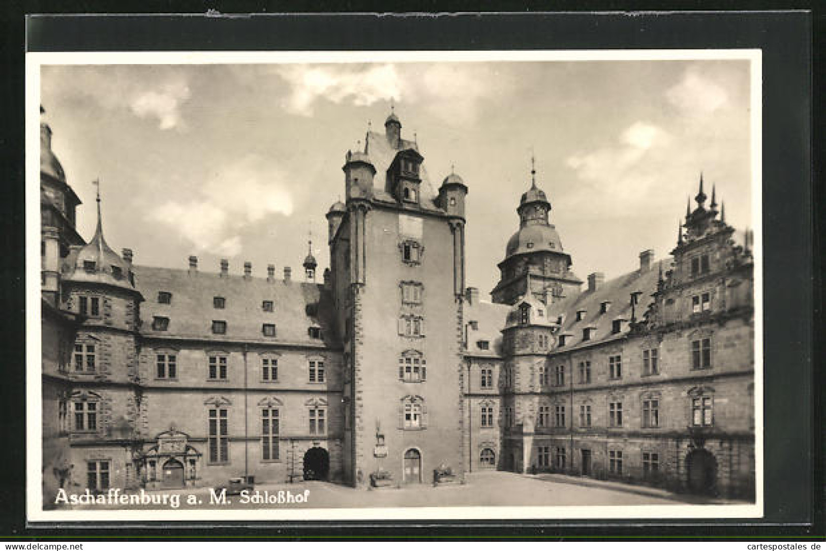 AK Aschaffenburg A. M., Schlosshof  - Aschaffenburg