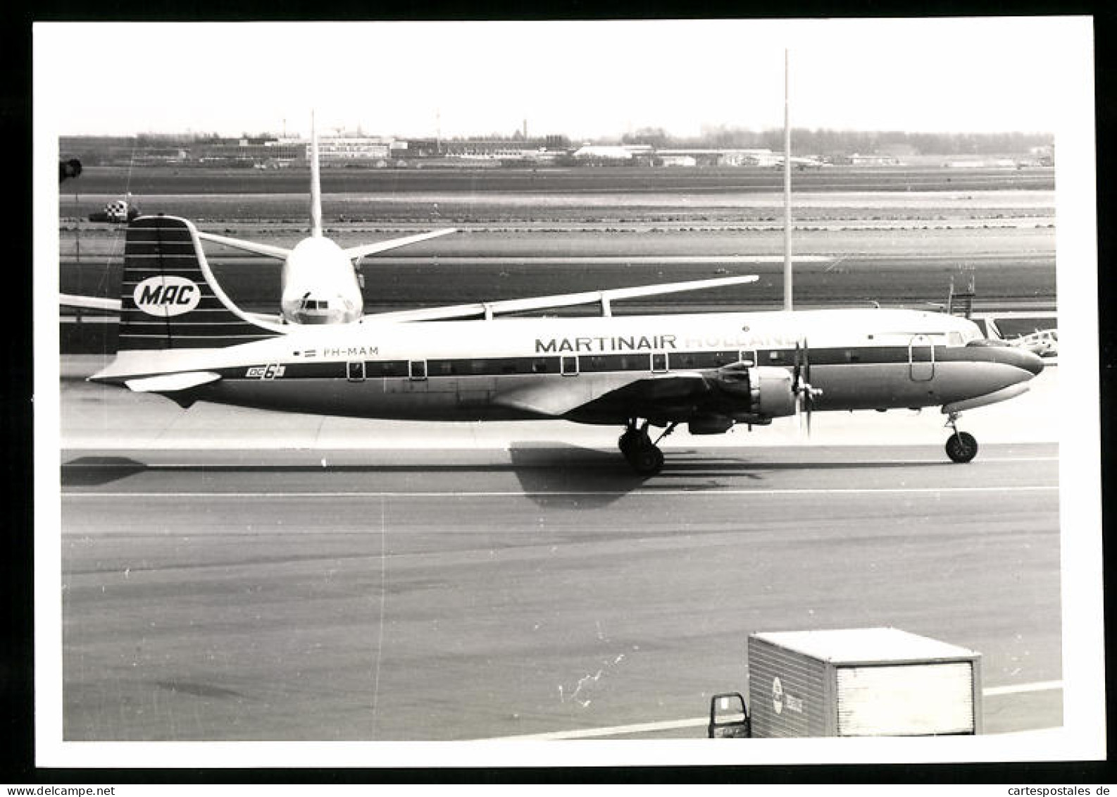 Fotografie Flugzeug Douglas DC-6, Passagierflugzeug Der Martinair Holland, Kennung PH-MAM  - Luftfahrt