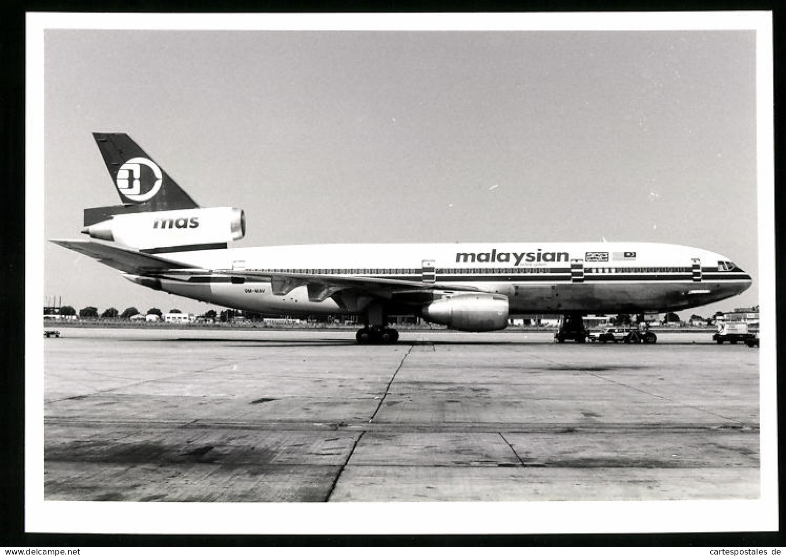 Fotografie Flugzeug Douglas DC-10, Passagierflugzeug Der Malaysian Airline System, Kennung 9M-MAV  - Luchtvaart