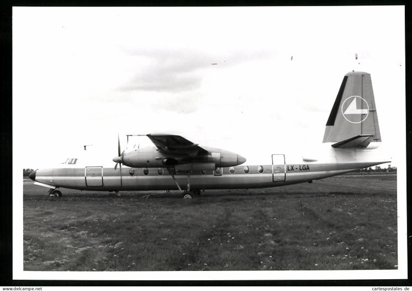 Fotografie Flugzeug Fokker 27, Passagierflugzeug Kennung LX-LGA  - Aviation