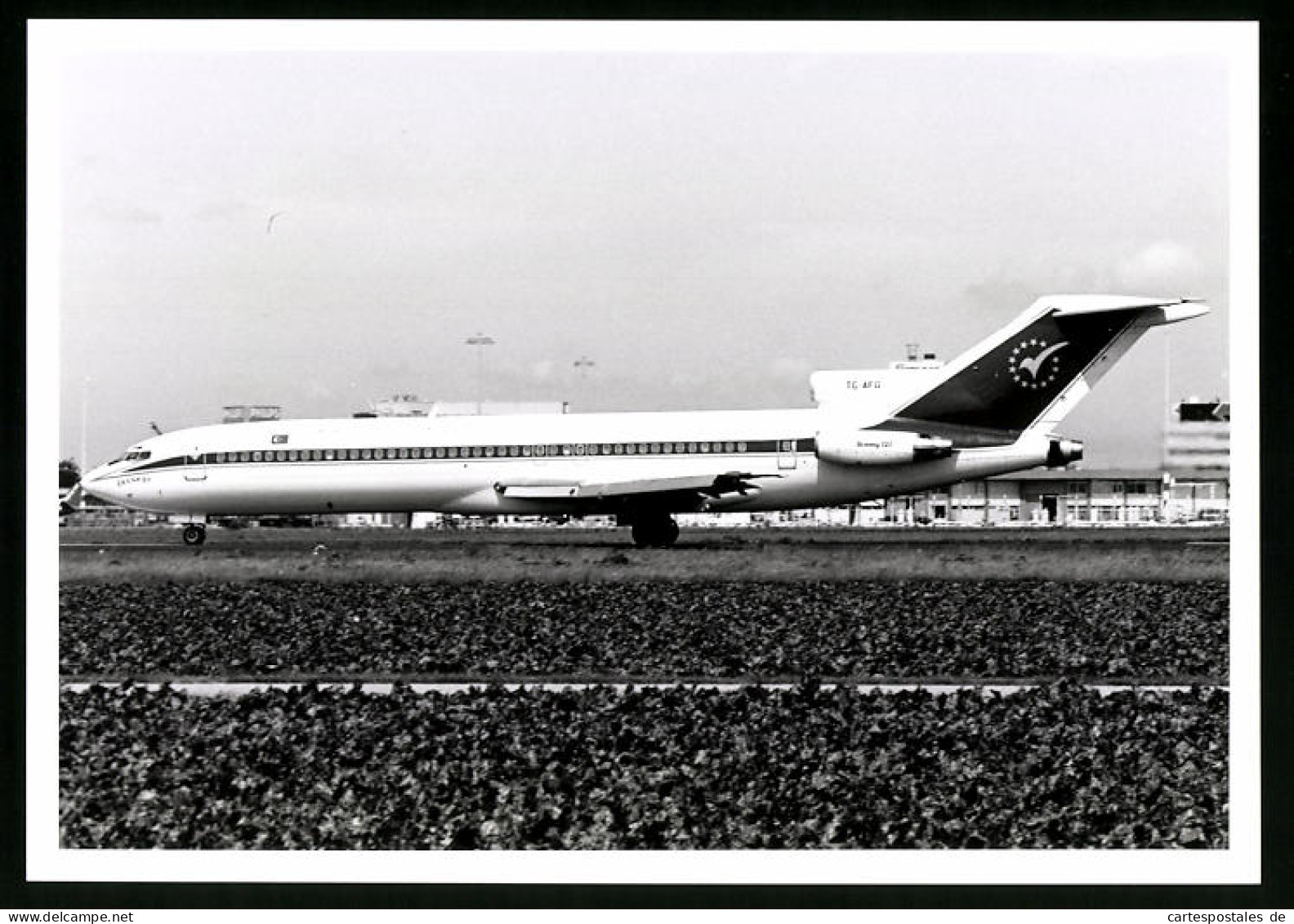 Fotografie Flugzeug Boeing 727, Passagierflugzeug Noble Air, Kennung TC-AFG  - Aviation