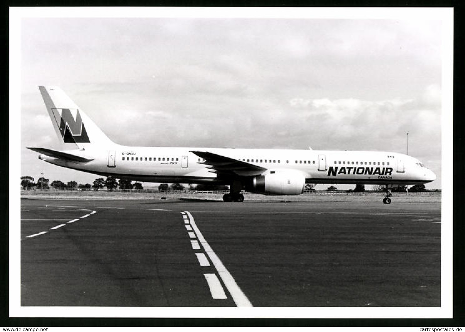 Fotografie Flugzeug Boeing 757, Passagierflugzeug Nationair Canada, Kennung C-GNXU  - Aviation