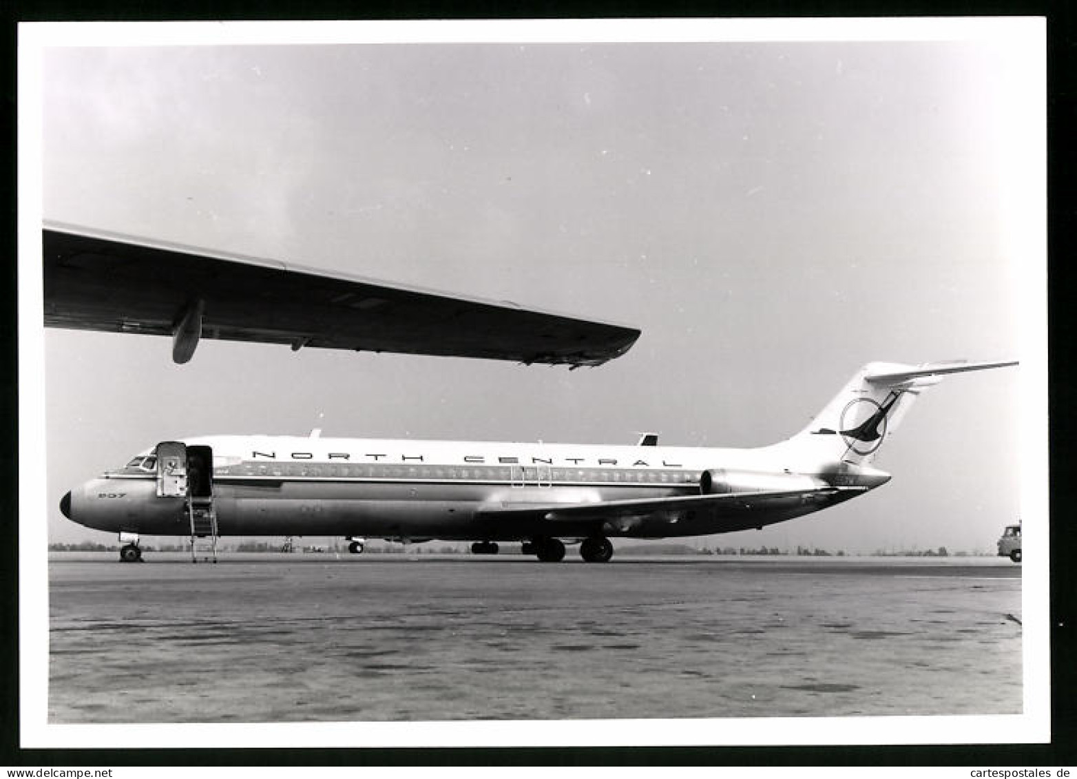 Fotografie Flugzeug Douglas DC-9, Passagierflugzeug North Central  - Luchtvaart