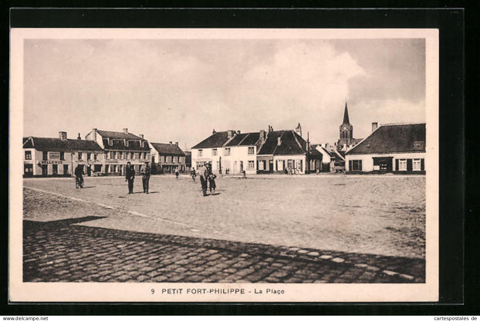 CPA Petit-Fort-Philippe, La Place  - Other & Unclassified