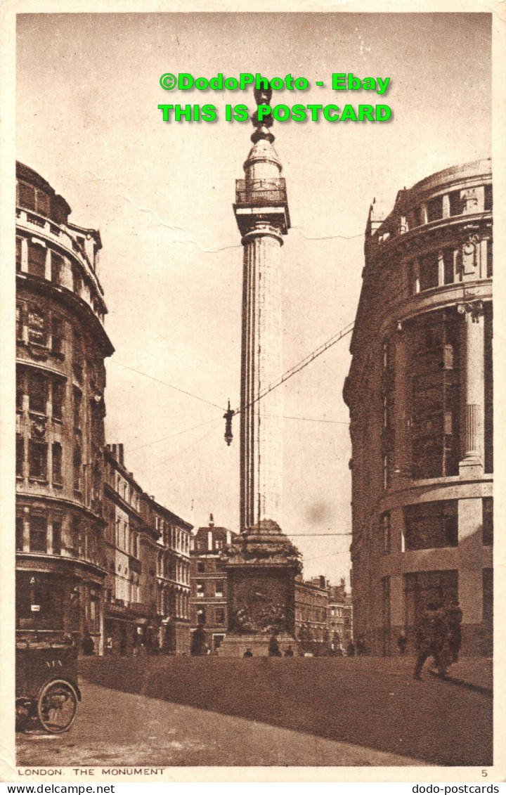 R451808 London. The Monument. Photochrom. Postcard. 1947 - Autres & Non Classés