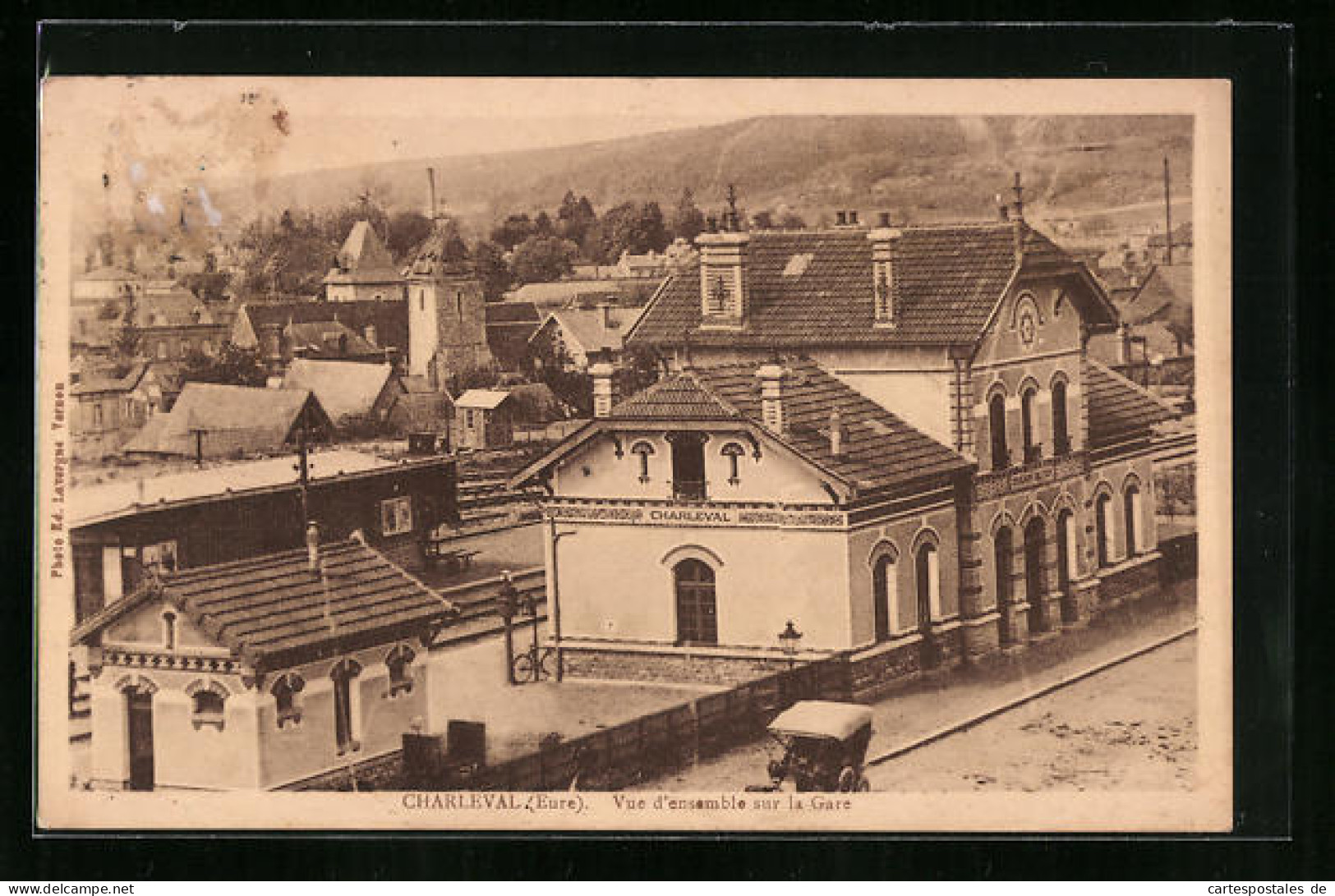 CPA Charleval, Vue D`ensemble Sur La Gare, La Gare  - Altri & Non Classificati