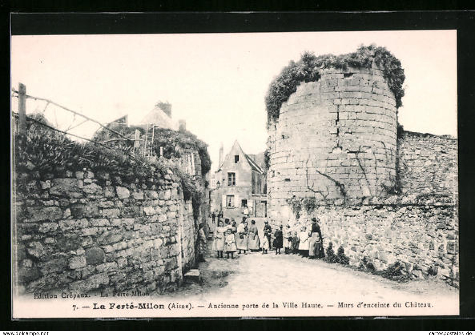 CPA La Ferté-Milon, Ancienne Porte De La Ville Haute, Murs D`enceinte Du Château  - Other & Unclassified