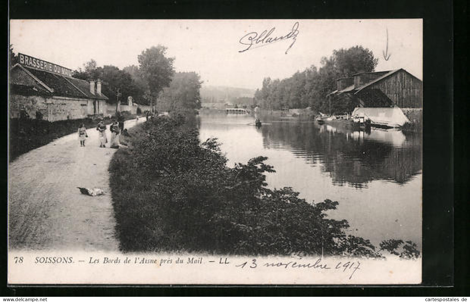 CPA Soissons, Les Bords De L`Aisne Près Du Mail  - Soissons