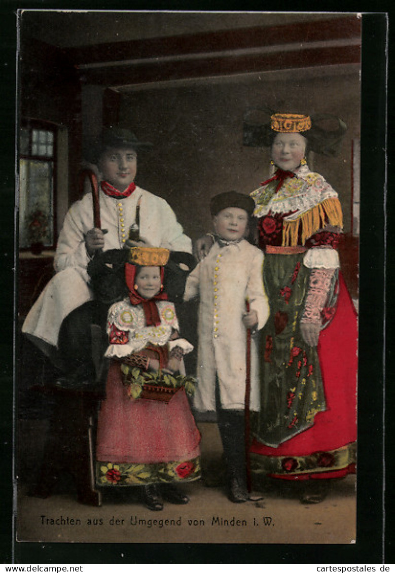 AK Minden I. W., Paar Mit Zwei Kindern In Tracht  - Kostums