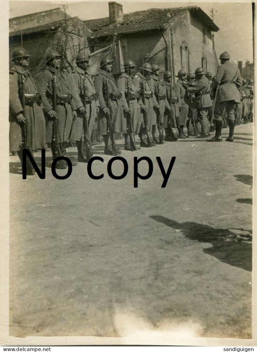 PHOTO FRANCAISE - REMISE DE DECORATIONS A VALHEY PRES DE ARRACOURT MEURTHE ET MOSELLE  GUERRE 1914 1918 - Krieg, Militär