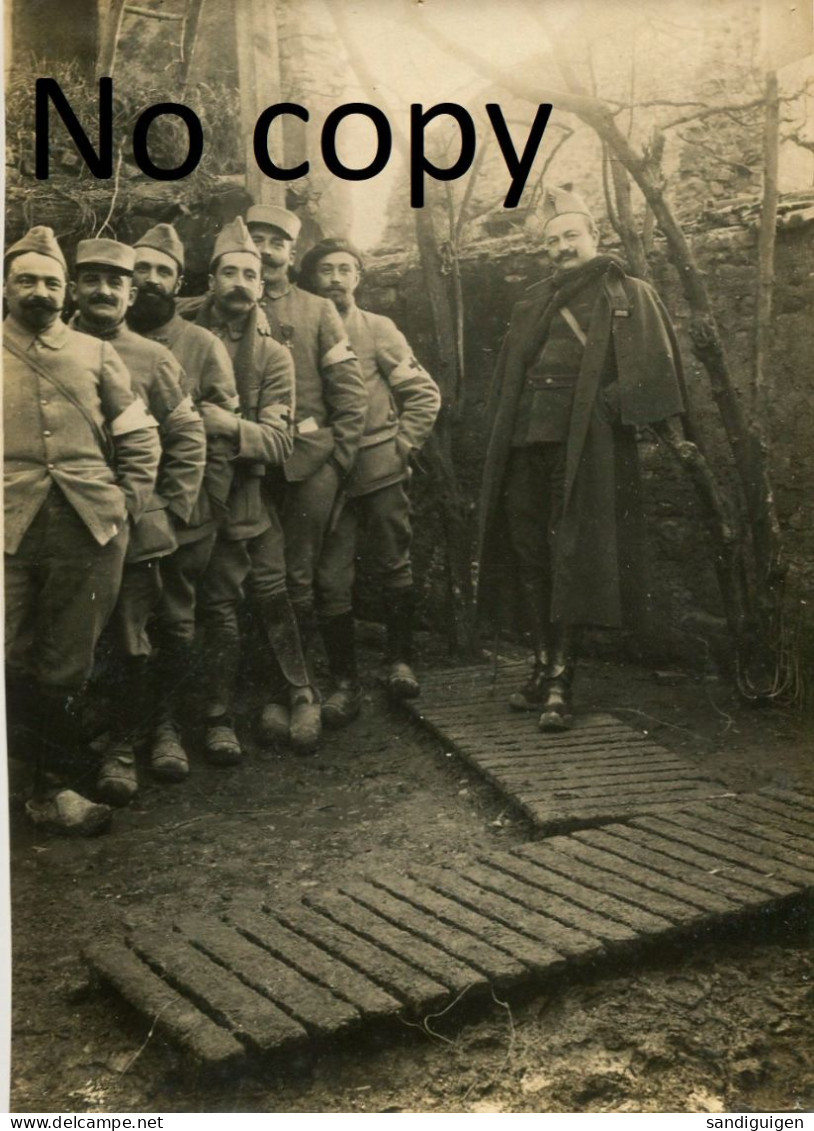 PHOTO FRANCAISE - OFFICIERS A L'INFIRMERIE A ESSEY PRES DE PULNOY - NANCY MEURTHE ET MOSELLE GUERRE 1914 1918 - Krieg, Militär
