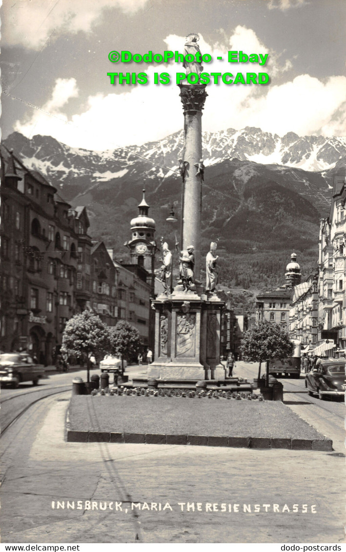 R452330 Innsbruck. Maria Theresienstrasse. RP. Postcard - Wereld
