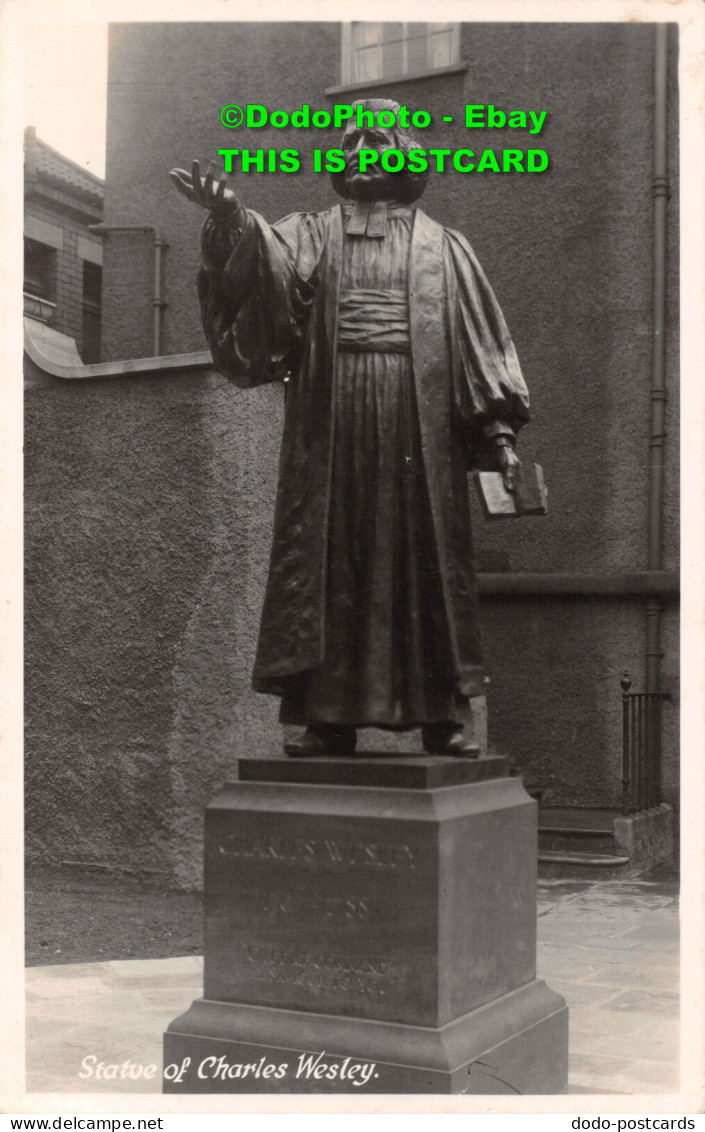 R452464 Statue Of Charles Wesley. RP. Postcard - Wereld
