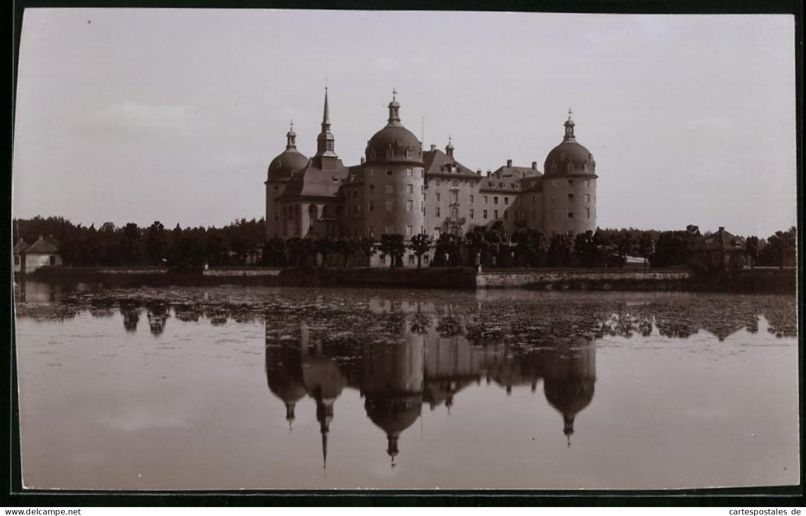 Fotografie Brück & Sohn Meissen, Ansicht Moritzburg B. Meissen, Blick Auf Das Jagdschloss über Den See  - Places