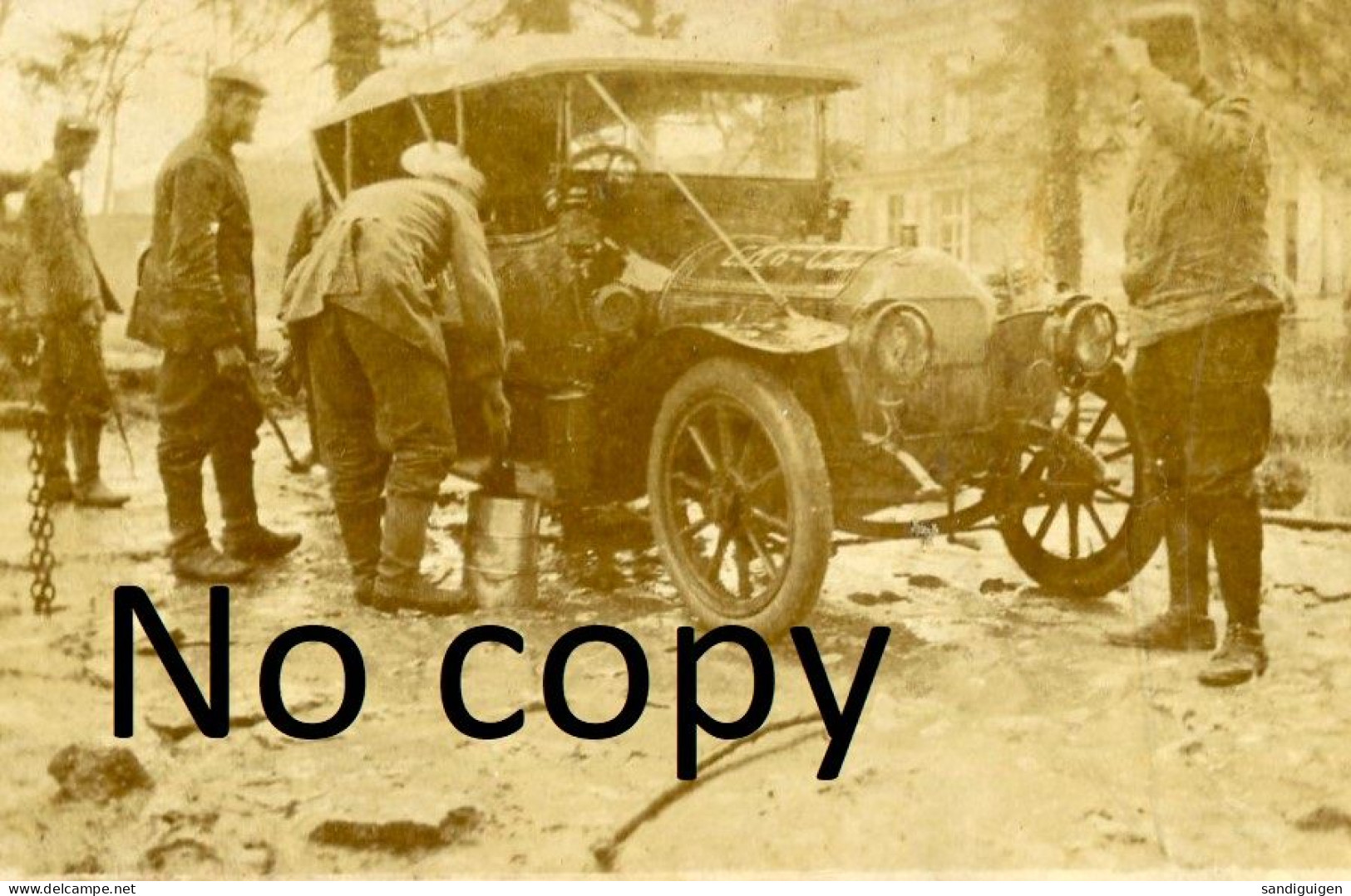 PHOTO FRANCAISE - NETTOYAGE DE L'AUTOMOBILE PAR LES PRISONNIERS A LEMMES PRES DE SOUILLY - VERDUN MEUSE GUERRE 1914 1918 - Guerre, Militaire