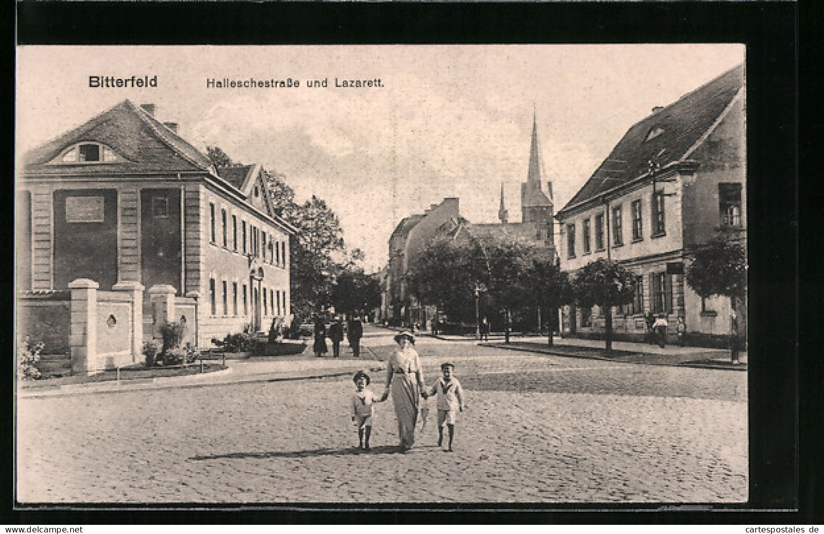 AK Bitterfeld, Halleschestrasse Und Lazarett  - Bitterfeld