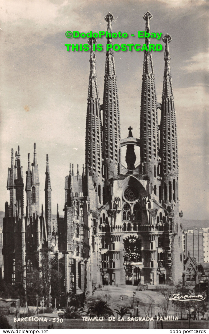 R452657 Barcelona. 520. Templo De La Sagrada Familia. Zerkowitz - Wereld