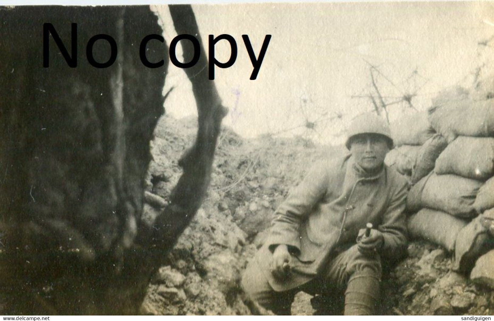 PHOTO FRANCAISE - POILU GRENADIER DANS UNE TRANCHEE DE VAUQUOIS PRES DE CHEPPY ARGONNE MEUSE - GUERRE 1914 1918 - Krieg, Militär