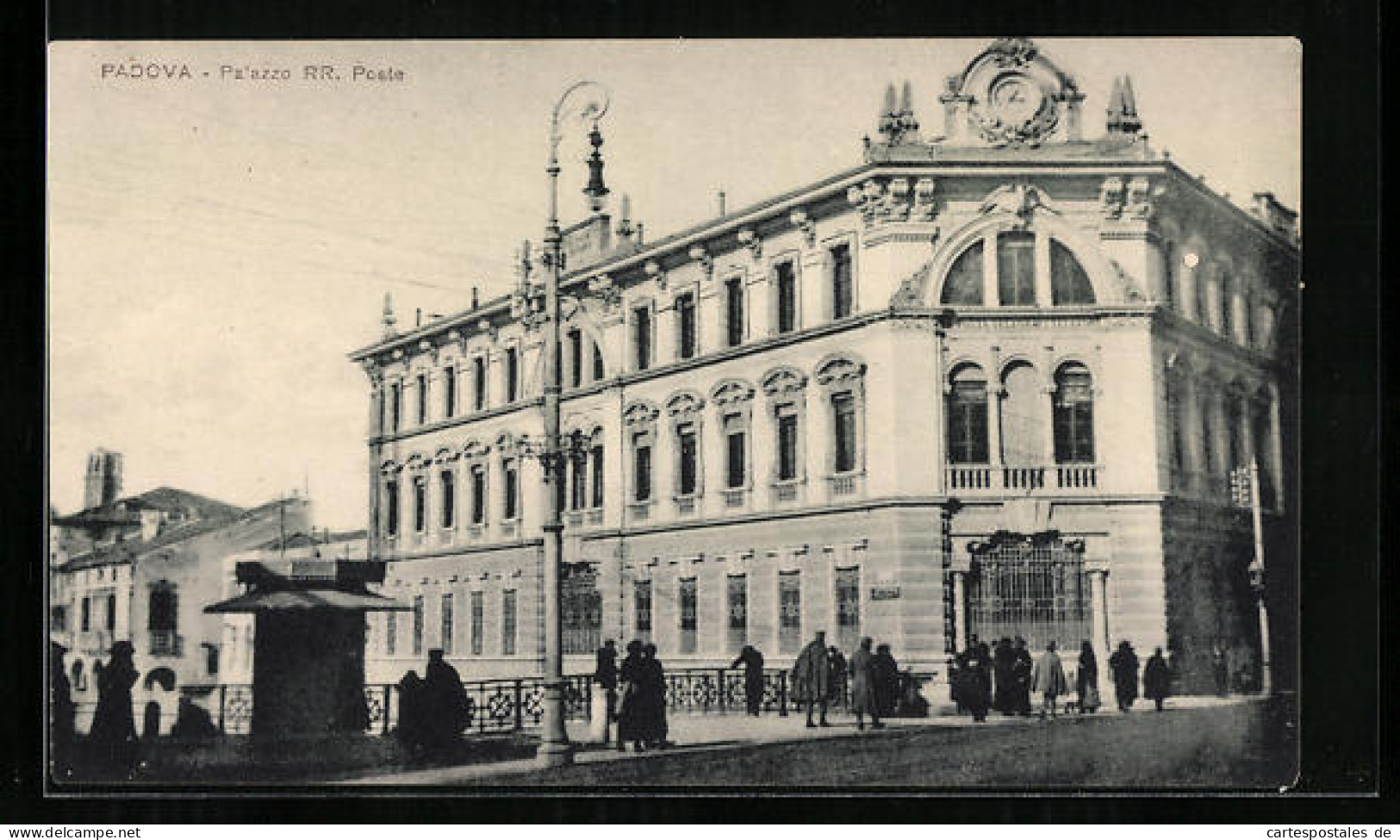 Cartolina Padova, Palazzo RR. Poste  - Padova (Padua)