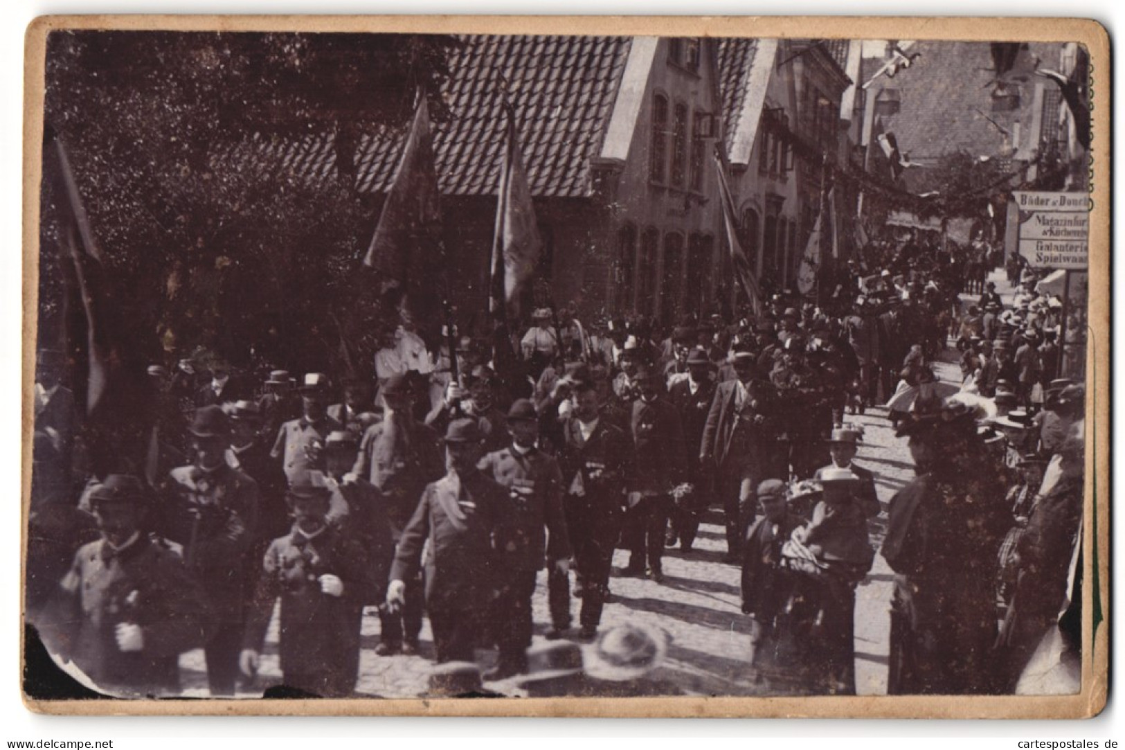 Fotografie Carl Schumacher, Wesselburen, Ansicht Wesselburen, Umzug Zum Schützenfest Im Ort  - Sporten