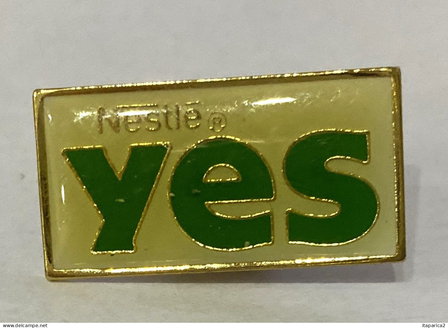 PINS ALIMENTATION NESTLE YES / LOGO / 33NAT - Food