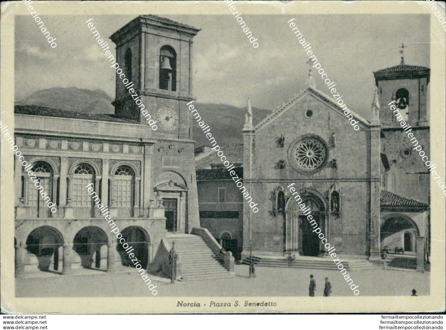 Ae730 Cartolina Norcia Piazza S.benedetto Provincia Di Perugia - Perugia