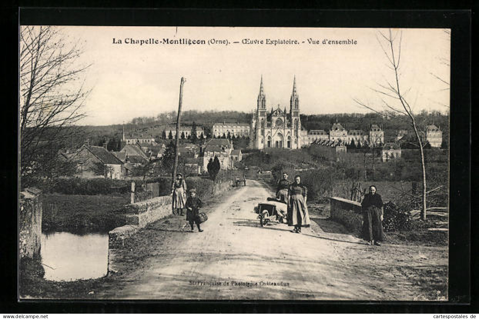 CPA La Chapelle-Montligeon, Oevre Expiatoire, Vue D`ensemble  - Other & Unclassified