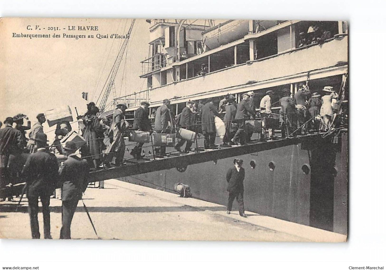 LE HAVRE - Embarquement Des Passagers Au Quai D'Escale - Très Bon état - Hafen