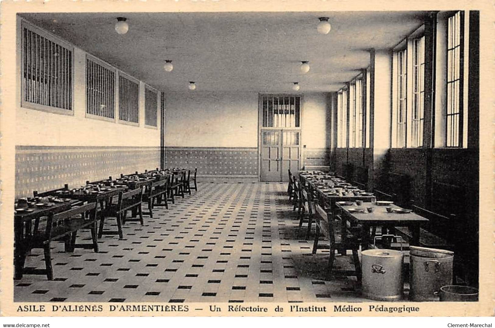 Asile D'Aliénés D'ARMENTIERES - Un Dortoir De L'Institut Médico Pédagogique - Très Bon état - Armentieres