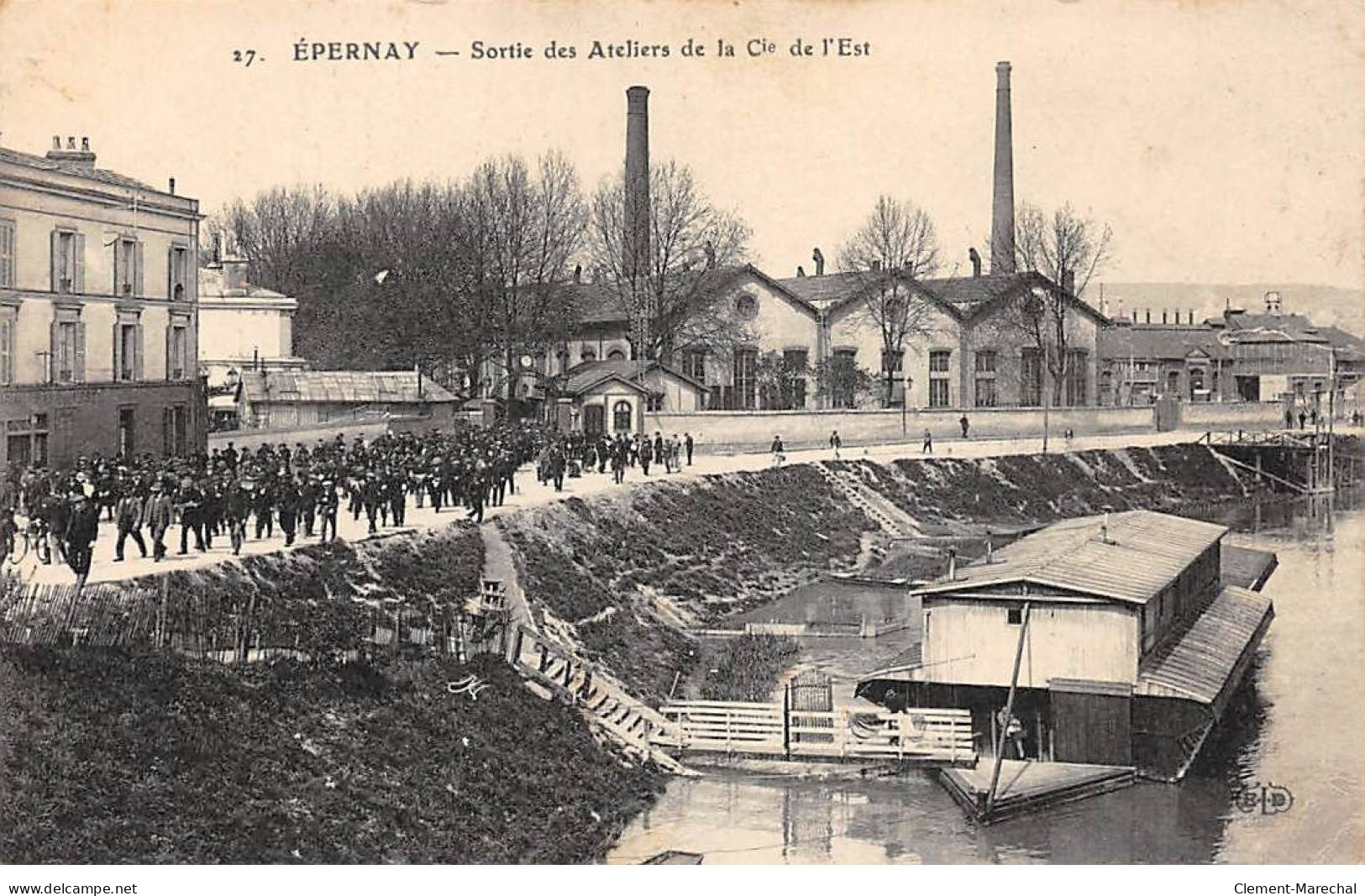 EPERNAY - Sortie Des Ateliers De La Cie De L'Est - Très Bon état - Epernay