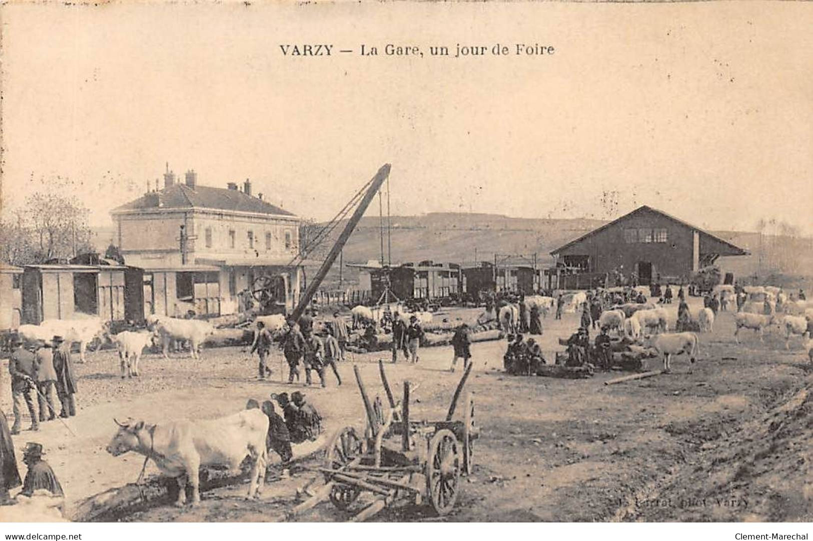 VARZY - La Gare, Un Jour De Foire - Très Bon état - Sonstige & Ohne Zuordnung