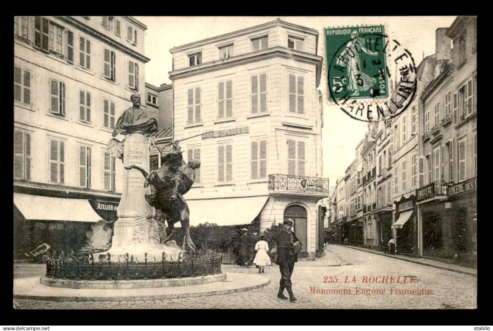 17 - LA ROCHELLE - MONUMENT EUGENE FROMENTIN, PEINTRE ET ECRIVAIN FRANCAIS 1820-1876 - La Rochelle